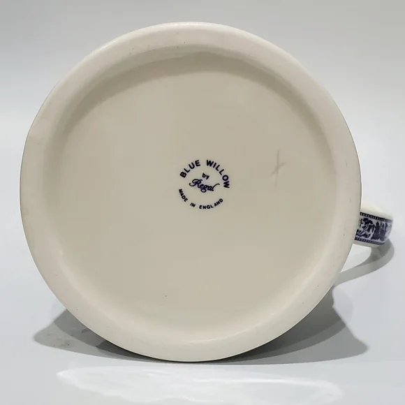 Pristine Regal England Blue Willow 7 1/8" Pitcher - Picture 6 of 16